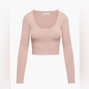 Aritzia Babaton Contour scoop neck long sleeve Tan Size Medium